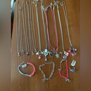 Girls’Jewelry, Variety, 12 necklaces, 3 bracelets, 1 ring as shown in pictures.